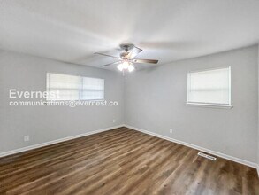 2086 Fairburn Rd SW in Atlanta, GA - Building Photo - Building Photo