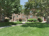 Browncroft Apartments & Townhouses in Rochester, NY - Building Photo - Building Photo