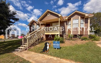 228 Newark Cir in Birmingham, AL - Building Photo - Building Photo