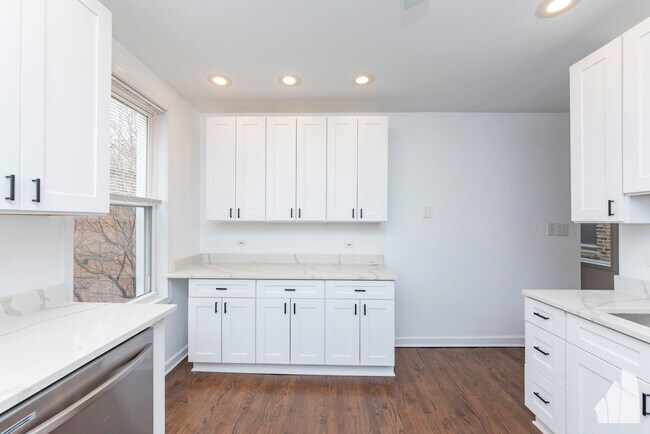 1426 N Greenview Ave, Unit 3 in Chicago, IL - Foto de edificio - Building Photo