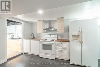 176 Wellesley Crescent in London, ON - Building Photo - Building Photo