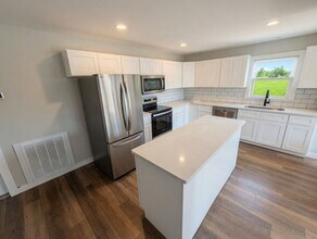 4801 Boonsboro Rd in Lynchburg, VA - Building Photo - Building Photo