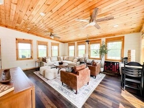 449 Burbano Creekside Lndg in Talking Rock, GA - Building Photo - Building Photo