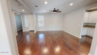 2816 Bella Ct in Simi Valley, CA - Foto de edificio - Building Photo