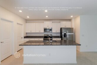 11028 Radiant Shr Lp in San Antonio, FL - Building Photo - Building Photo