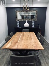 3578 Queenston Dr in Mississauga, ON - Building Photo - Building Photo