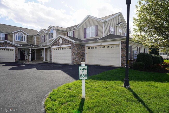 property at 18881 Forgotten Harbor Ct