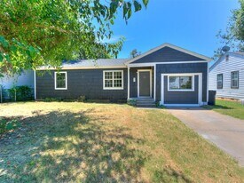 3220 NE 14th Pl in Oklahoma City, OK - Building Photo