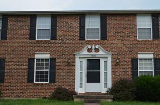 101 B Brian Ave in Bridgewater, VA - Building Photo