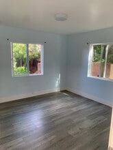 1227 W 146th St in Gardena, CA - Foto de edificio - Building Photo