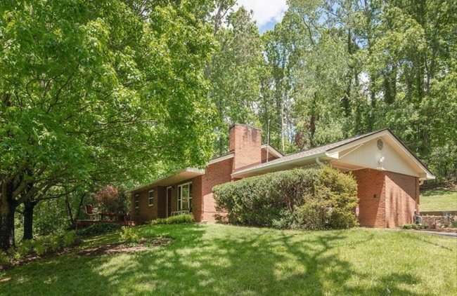 315 Beaverdam Rd in Asheville, NC - Building Photo - Building Photo