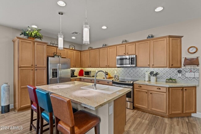 3710 Goldmine Cyn Wy in Wickenburg, AZ - Building Photo - Building Photo