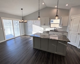 3405 Benninghofen Ave in Hamilton, OH - Building Photo - Building Photo