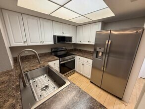 1508 SE Royal Green Cir in Port St. Lucie, FL - Building Photo - Building Photo