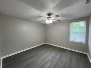 120 Deer Park Cir in Gallatin, TN - Building Photo - Building Photo