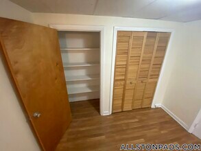 1135 Commonwealth Ave, Unit 4 in Boston, MA - Building Photo - Building Photo