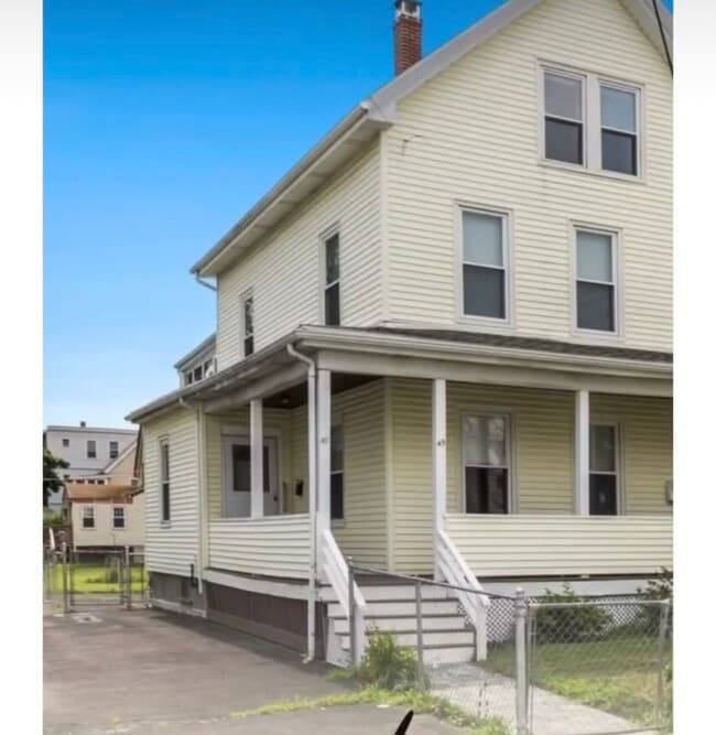 45 Highland Ave, Unit 2