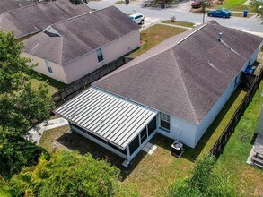 13136 Carrollwood Creek Dr in Tampa, FL - Building Photo - Building Photo