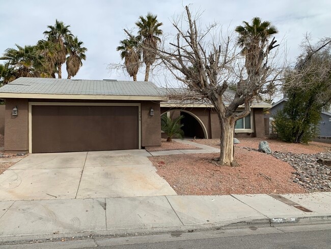 property at 4096 Autumn St