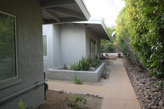 1315 N Indian Canyon Dr in Palm Springs, CA - Building Photo - Building Photo