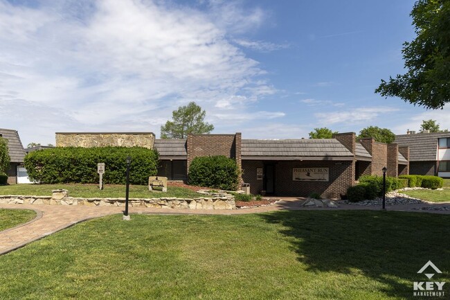 Pheasant Run Apartments in Wichita, KS - Foto de edificio - Building Photo