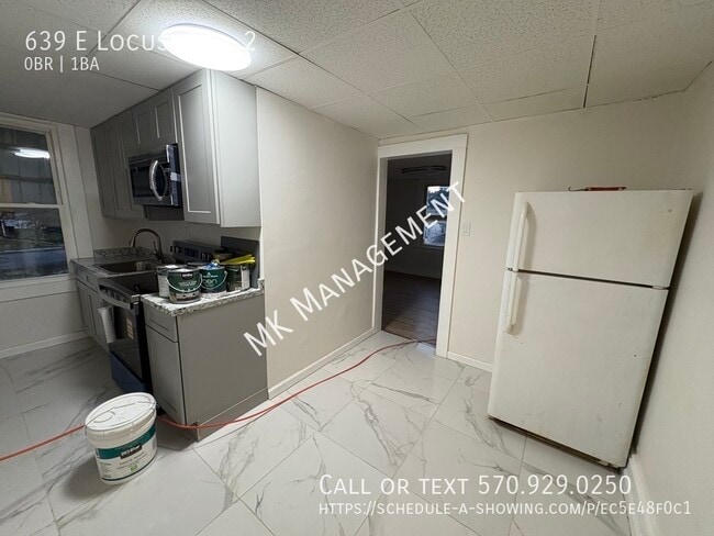 property at 639 E Locust St