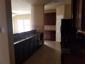 23531 Virginia Pine Dr in Tomball, TX - Foto de edificio - Building Photo