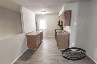 211 Wheaton Ct in Columbia, MO - Building Photo - Building Photo