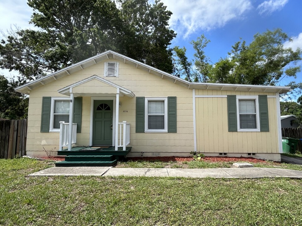 3016 N Adams St in Tampa, FL - Foto de edificio