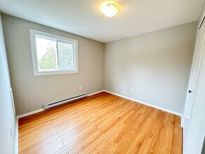 35 Dobbin St in Rothesay, NB - Building Photo - Building Photo