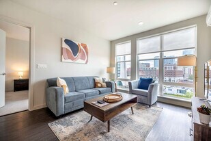 172 Greyrock Pl in Stamford, CT - Building Photo