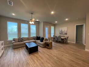 1913 Renwick Dr in Celina, TX - Building Photo - Building Photo