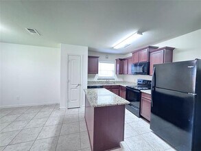 1706 Hot Springs Way in Princeton, TX - Building Photo - Building Photo