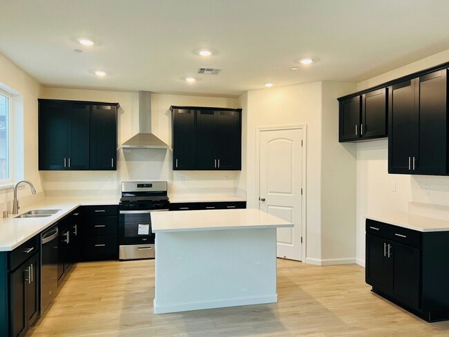 5433 Riverview Ln in Antioch, CA - Building Photo - Building Photo