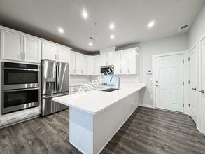 206 Park Central Ter in Manassas Park, VA - Building Photo - Building Photo