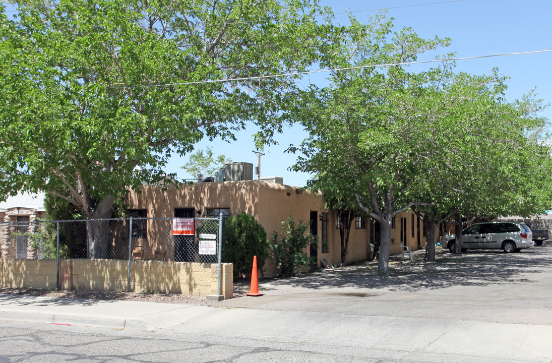 6515 Cochiti Rd SE in Albuquerque, NM - Building Photo