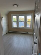 220 Alpine St in Bridgeport, CT - Building Photo - Building Photo