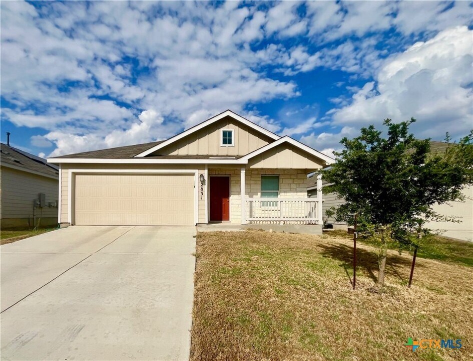 2831 Rosefinch in Canyon Lake, TX - Building Photo