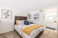 8162 Richmond Ave. photo'