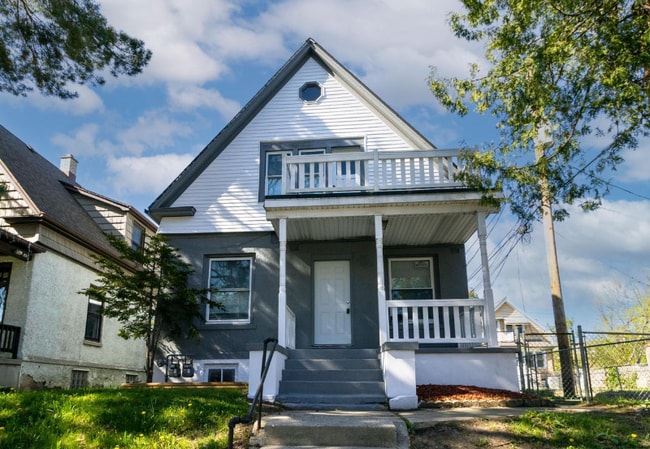 812 E Burleigh St in Milwaukee, WI - Building Photo - Building Photo