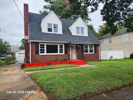 2804 Mapleton Ave in Norfolk, VA - Building Photo