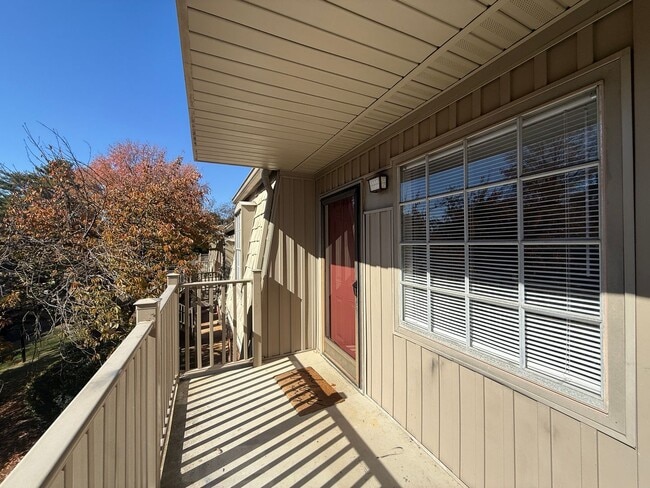 3826 Country Club Rd in Winston-Salem, NC - Building Photo - Building Photo