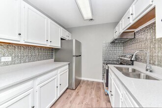 10308 Circle Dr in Oak Lawn, IL - Building Photo - Building Photo