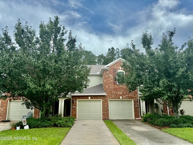 property at 6967 Roundleaf Dr