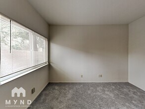 2511 Fulton Square Ln in Sacramento, CA - Building Photo - Building Photo
