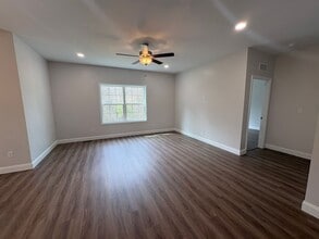 104 Ward Way in Auburn, KY - Building Photo - Building Photo