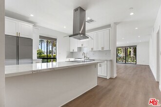 9191 Charleville Blvd in Beverly Hills, CA - Building Photo - Building Photo