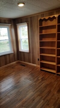 1504 Rogers Cir photo'