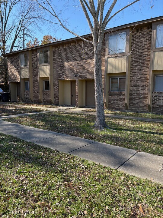 8645 Elvin Dr, Unit A in Baton Rouge, LA - Building Photo