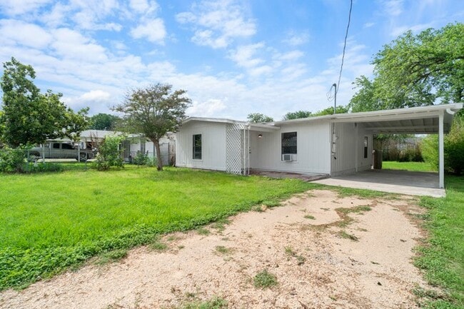 407 Lovera Blvd in San Antonio, TX - Building Photo - Building Photo